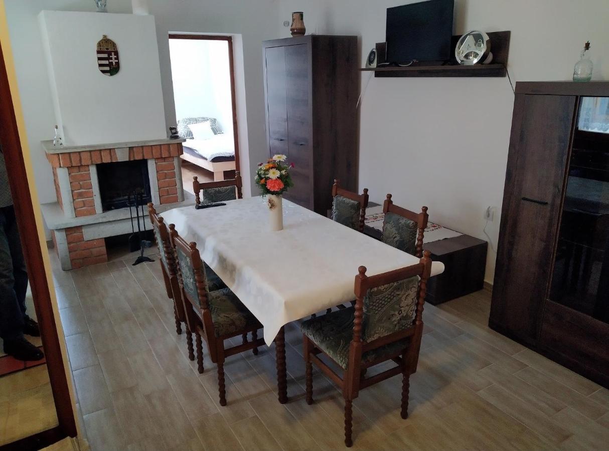 Tornacos Vendeghaz Apartment Егер Екстериор снимка